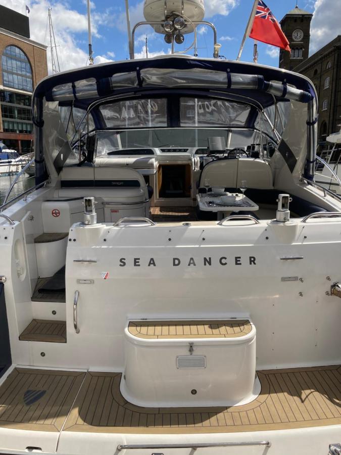 Entire Boat At St Katherine Docks 2 Available Select Using Room Options Londres Exterior foto